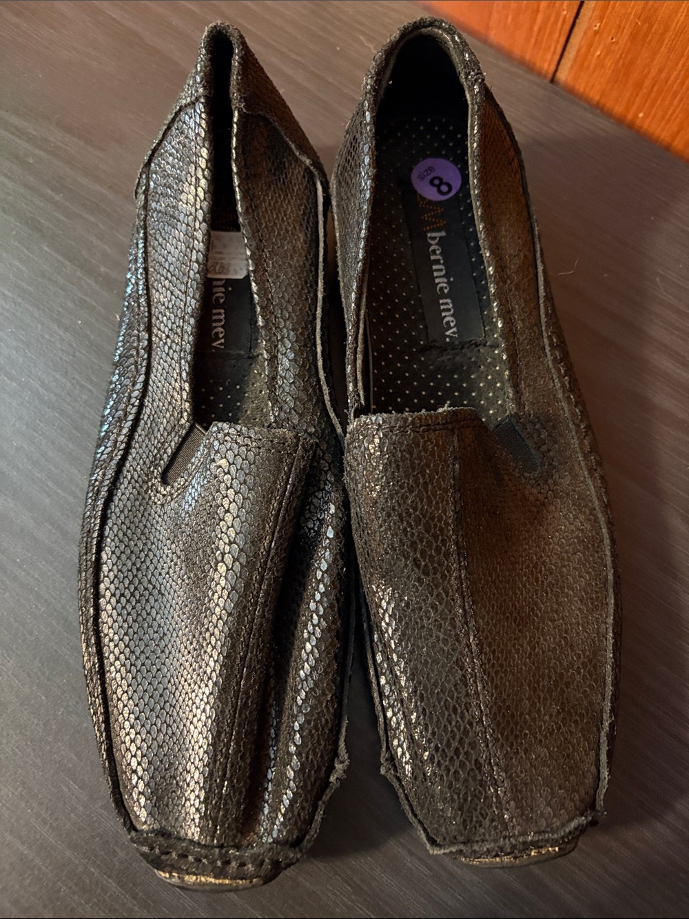 bernie mev. Black Textured Slip-On Flats